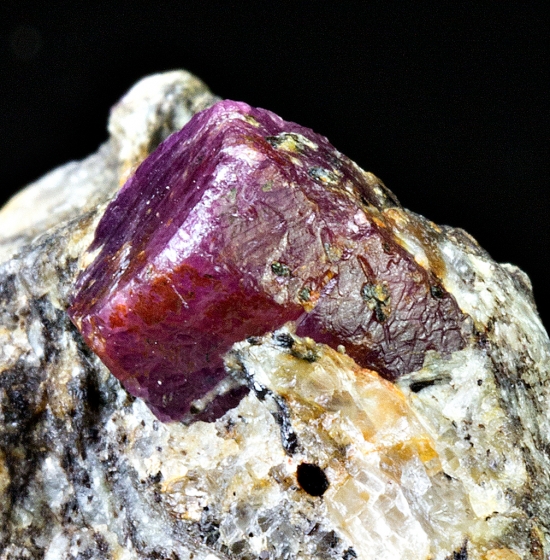 corundum ruby sapphire